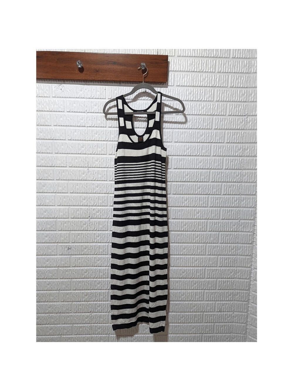 2B Bebe Women's White Black Striped Sleeveless Stretchy Maxi Dress Size XL